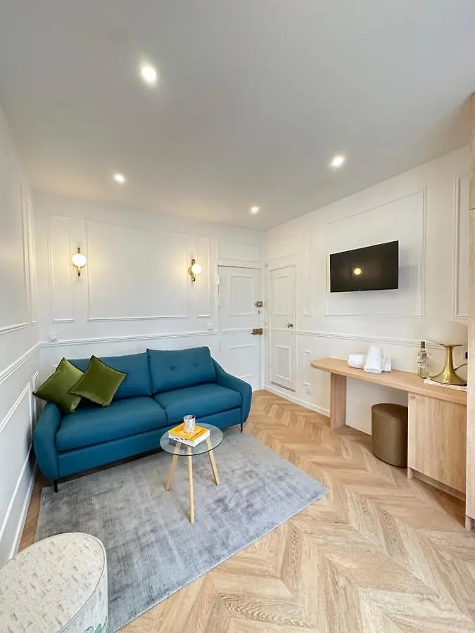 Studio Elegant Au Coeur De Saint-germain-des-pres * פריז
